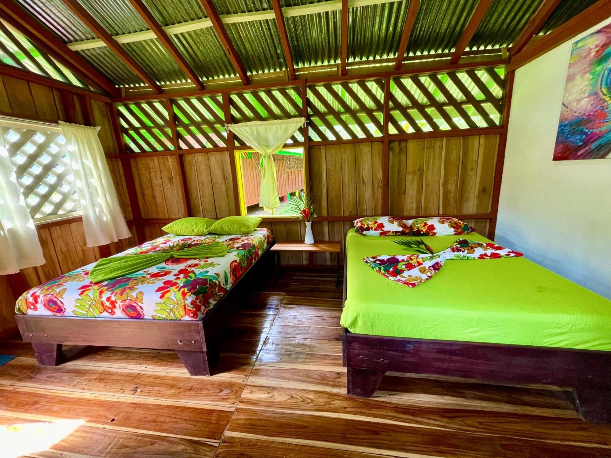 Alouatta Lodge And Canopy Cahuita Eksteriør bilde